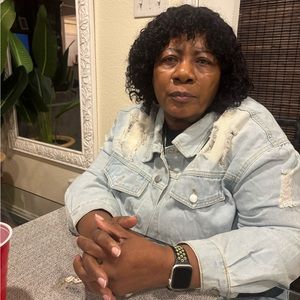 Meet your Posher, Beverly